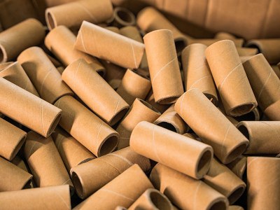 An evaluation of gravity models and artificial neuronal networks on bilateral trade flows in wood markets